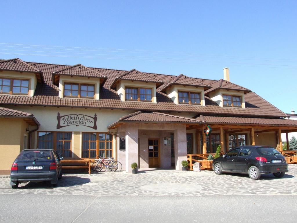 Penzion Julkin Dvor Krupina Exterior photo